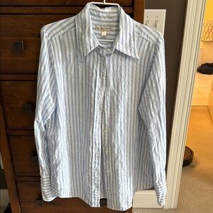 Blue and White Button Down Shirt for Versatile Occasions